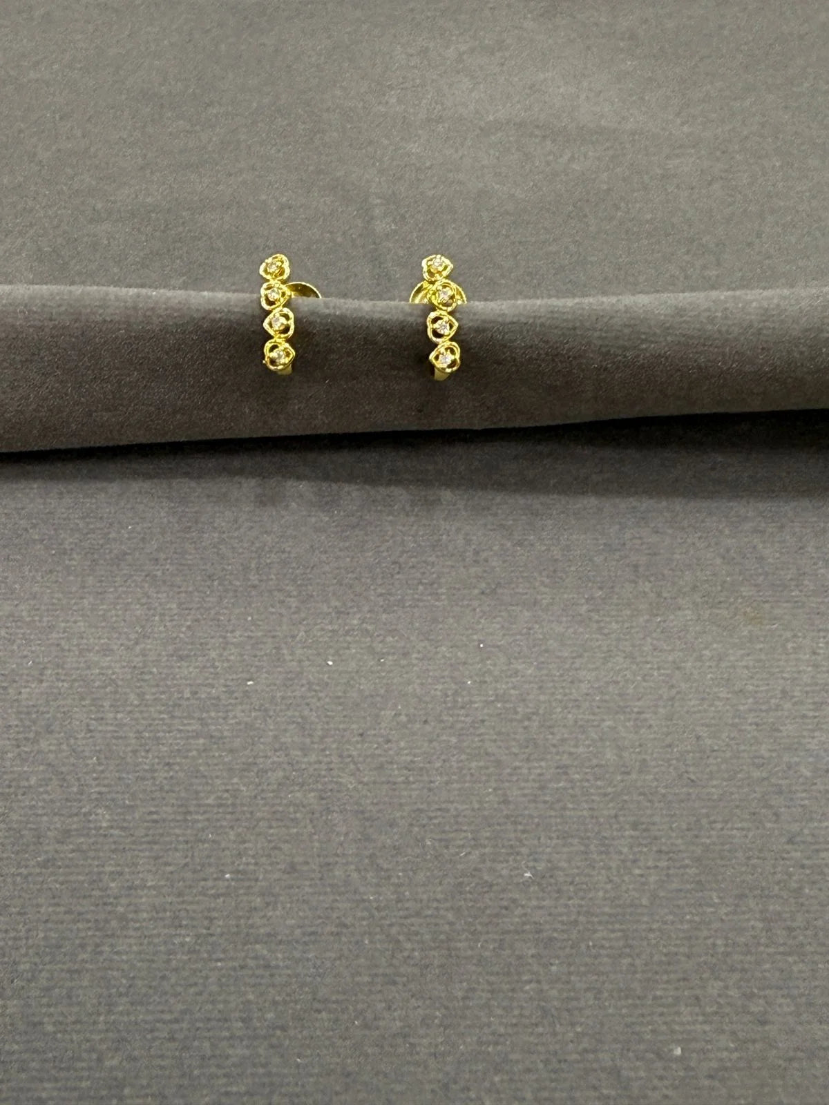 Gold-Plated J-Type Heart Studs
